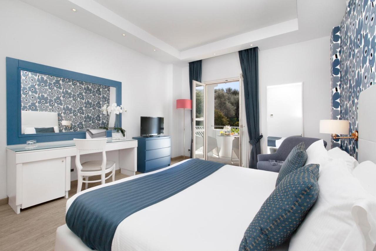 Atlantic Palace Hotel (Adults Only) Сорренто Экстерьер фото