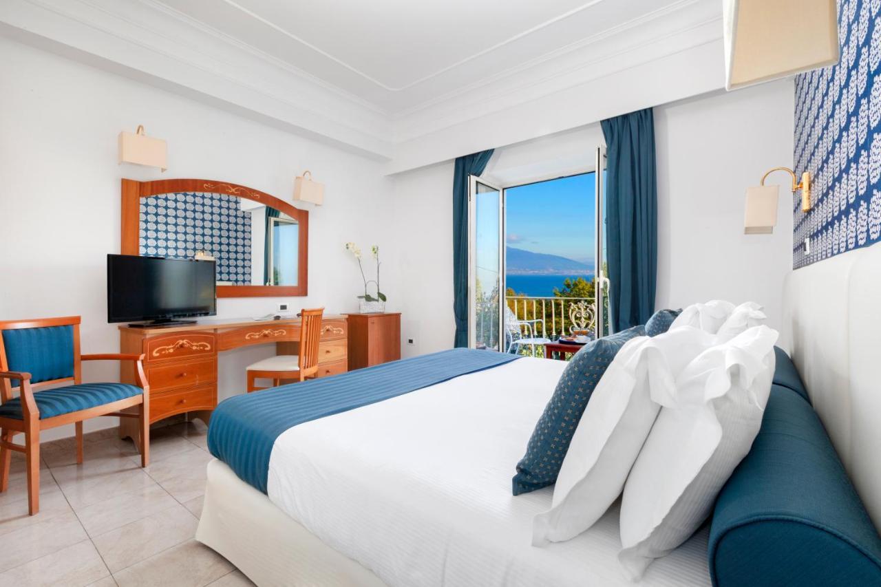 Atlantic Palace Hotel (Adults Only) Сорренто Экстерьер фото